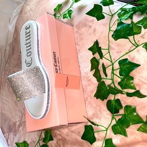Juicy couture silver beaded sandals